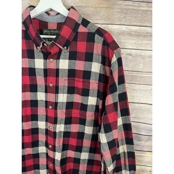 Eddie Bauer Seattle Mens XXL Plaid Flannel Button Down Shirt Red Black Long Slv - Picture 3 of 12